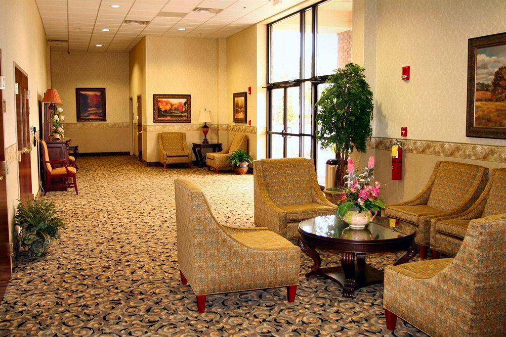 Holiday Inn Express Forsyth By Ihg Интериор снимка