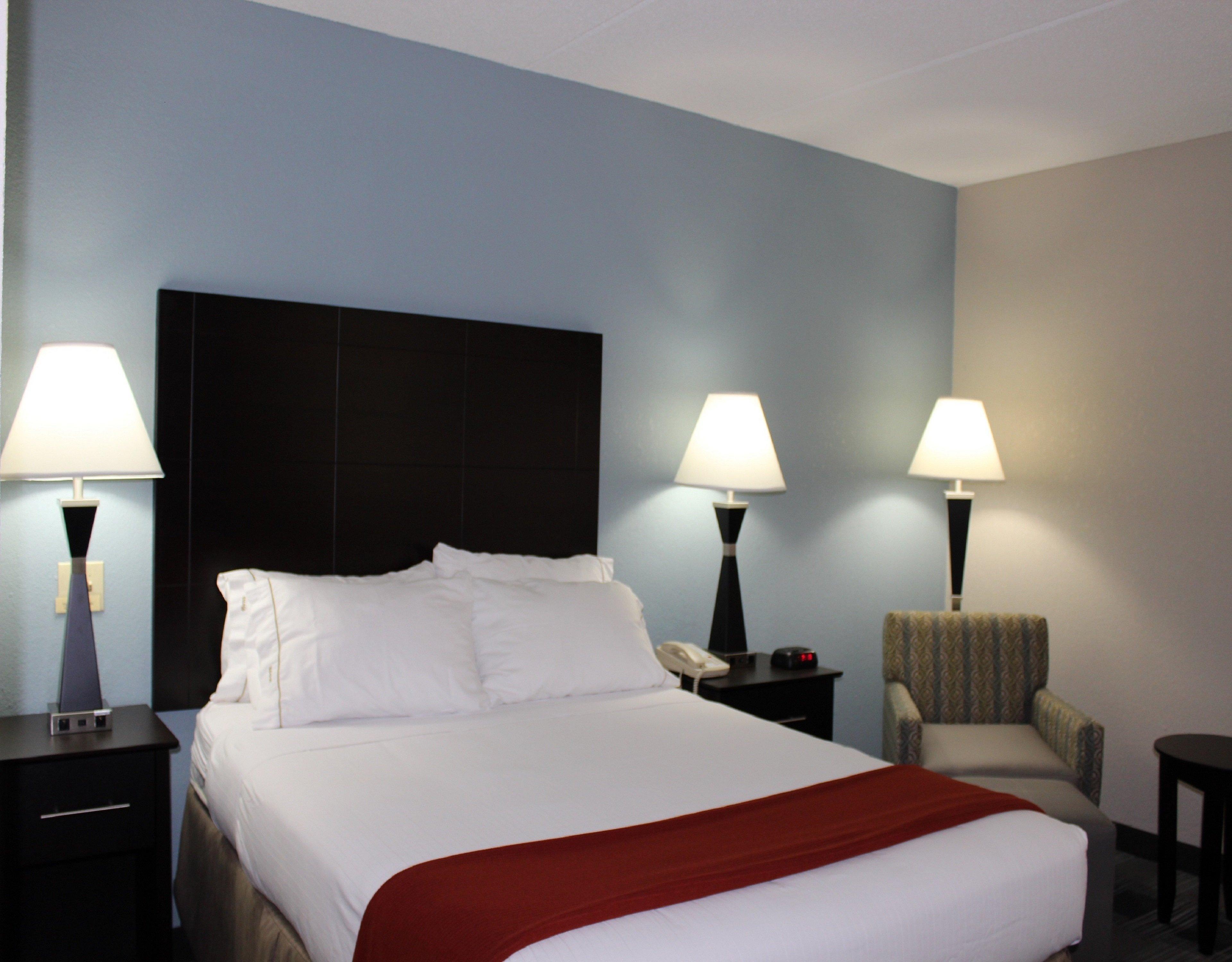 Holiday Inn Express Forsyth By Ihg Екстериор снимка
