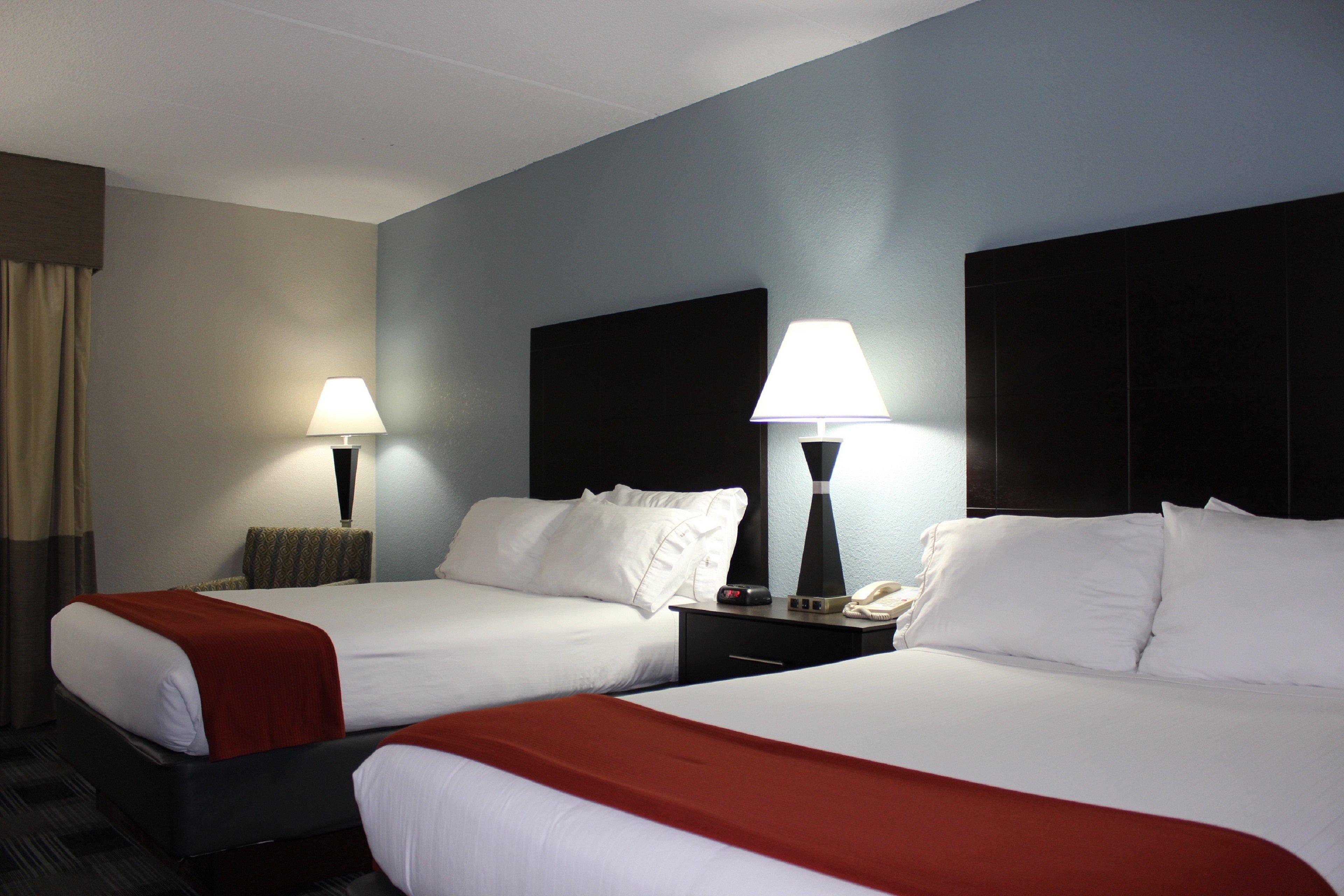 Holiday Inn Express Forsyth By Ihg Екстериор снимка