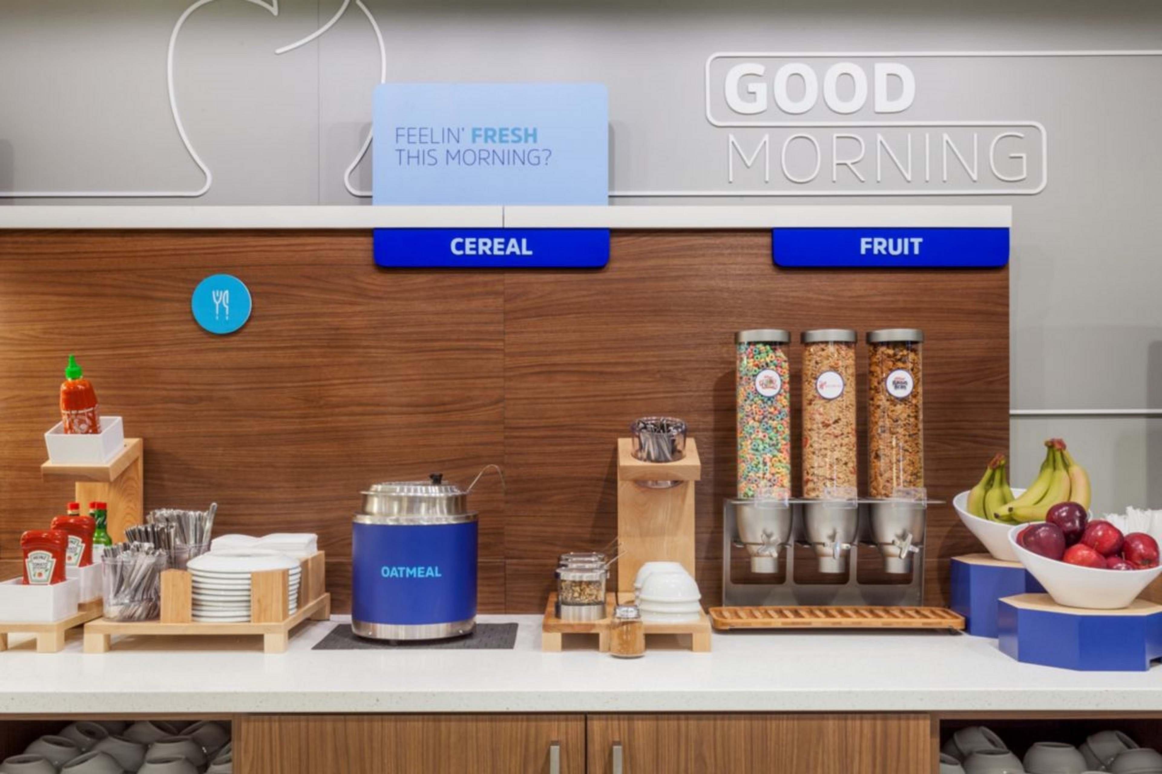 Holiday Inn Express Forsyth By Ihg Екстериор снимка